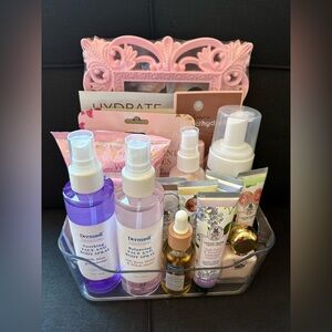 MOTHER’S DAY BEAUTY BASKET 💐 18 pc